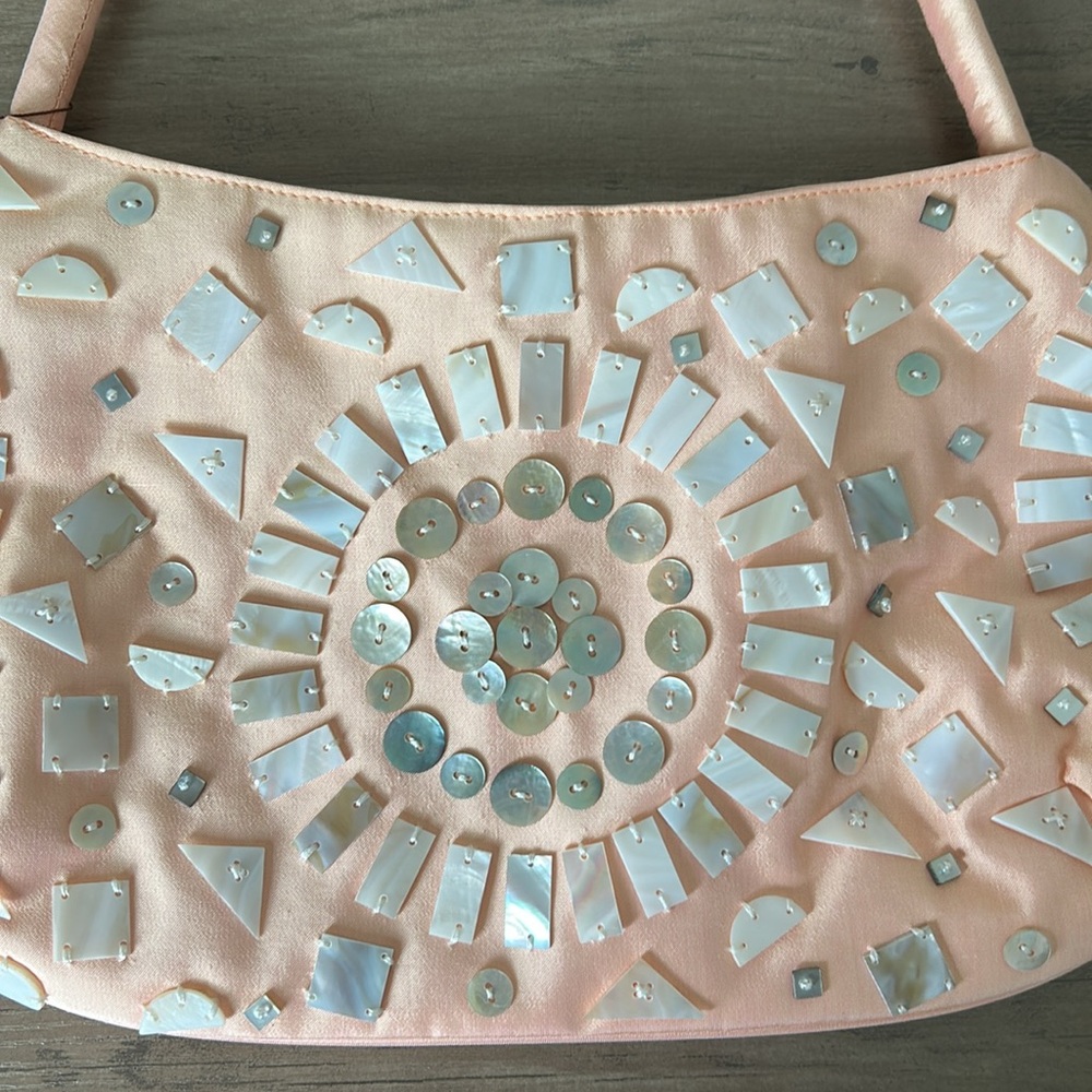 Craft Link Beaded Shoulder Bag Purse Pale Peach Pink from Ten Thousand Villages - Picture 3 of 7